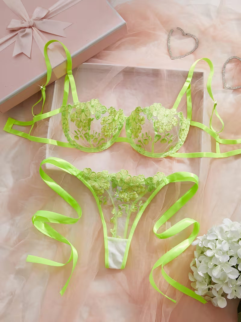Women's Romantic panty suit - Matching Bra & Underwear Set